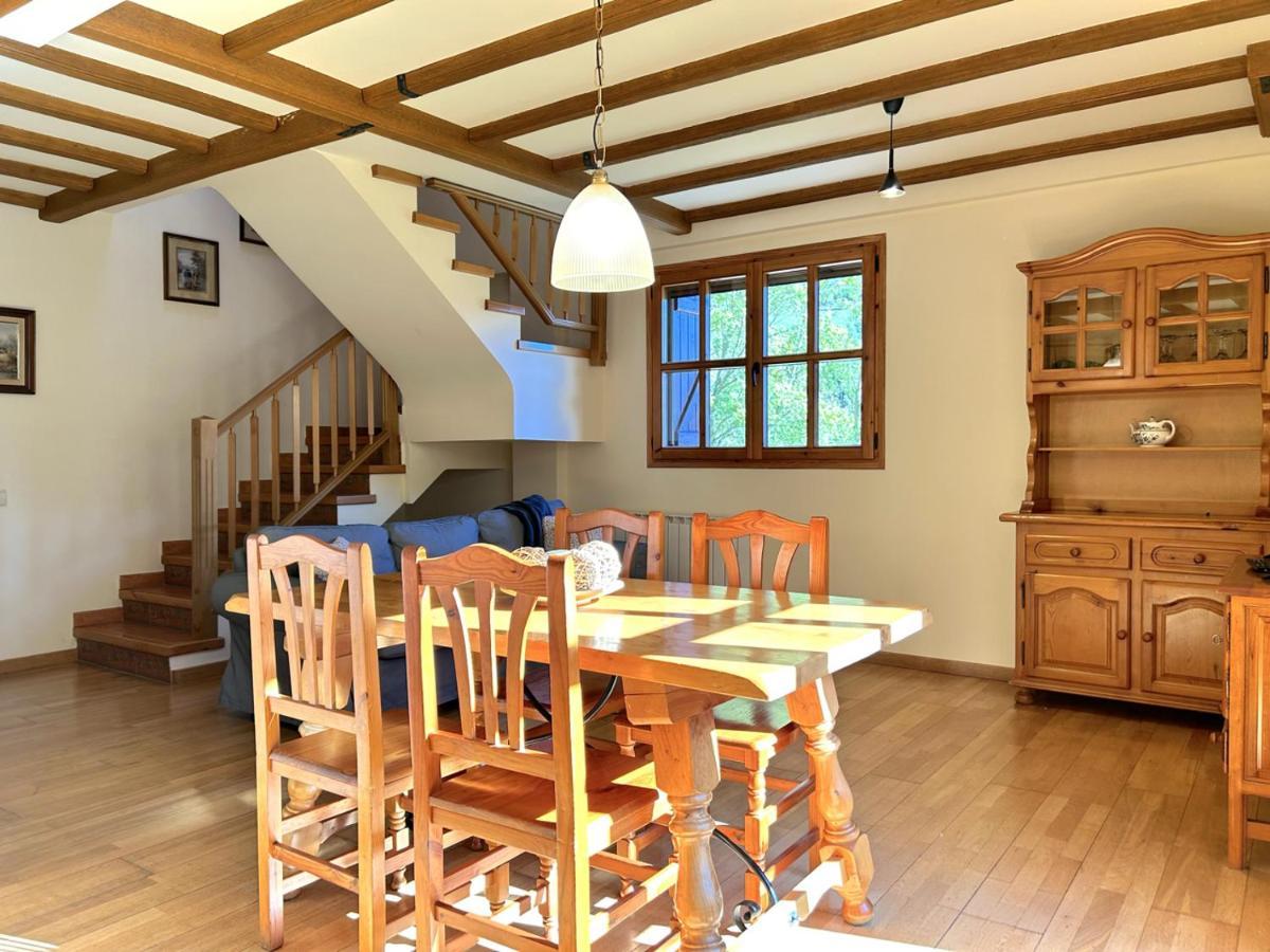 Duplex Familiar I De Muntanya A Escalo By Rural D'Aneu公寓 外观 照片